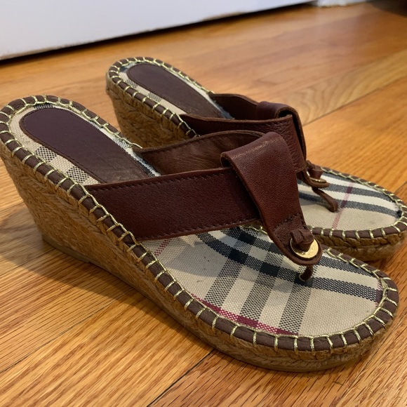 Burberry high heel sandal - Picture 3 of 3